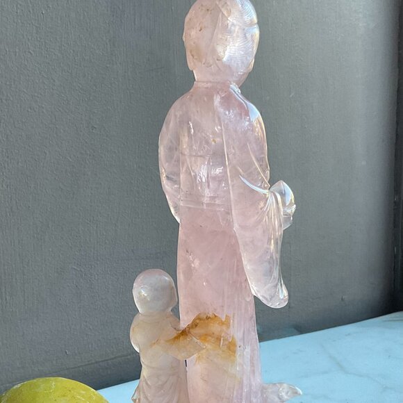 Vintage Rose Quartz Mother and Child Sculpture on a carved Wood Base - Picture 9 of 11
